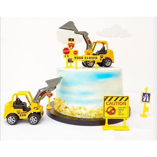 Construction toy 1set - SK Homemade Cakes---